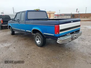 1995 Ford F-150 с VIN 1FTEX15N5SKA99806, выставлен на аукционе IAAI как лот 42162114 с пробегом Не указан миль и . История ставок и продаж доступна на DreamBid. Изображение 3.