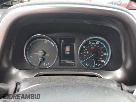 2017 Toyota RAV4 SE with VIN JTMJJREV4HD103677, listed as a Copart auction lot 62130795 with 179,588 mi miles and Clean title. Bid and sale history available at DreamBid. Image 9.