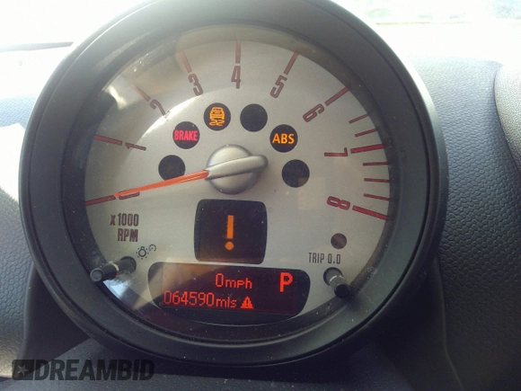 2012 MINI Countryman with VIN WMWZB3C59CWM05749, listed as a IAAI auction lot 38329304 with 64,590 mi miles and . Bid and sale history available at DreamBid. Image 7.