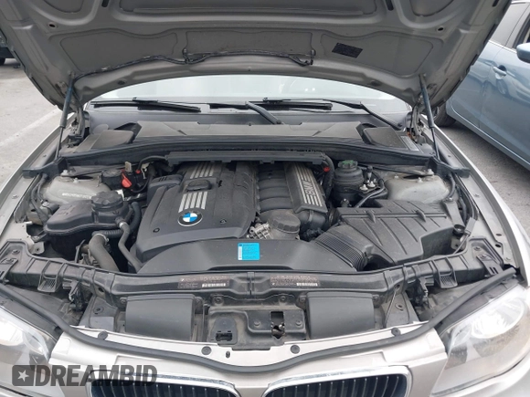 2009 BMW 1 Series 128i with VIN WBAUP93599VF48622, listed as a IAAI auction lot 42360145 with 64,913 mi miles and . Bid and sale history available at DreamBid. Image 10.