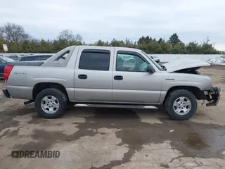 2004 Chevrolet Avalanche Z71 with VIN 3GNEK12T34G116461, listed as a IAAI auction lot 41552137 with Not Provided miles and . Bid and sale history available at DreamBid. Image 14.