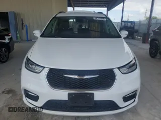 2021 Chrysler Pacifica Touring L z VIN 2C4RC1BG8MR597943, wystawiony jako Copart lot #56707255 z przebiegiem 141 938 mil mil oraz Nie do naprawy • Non repairable. Historia ofert i sprzedaży dostępna na DreamBid. Obrazek 5.