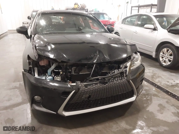 2015 Lexus CT 200h Hybrid with VIN JTHKD5BH3F2226672, listed as a IAAI auction lot 41615836 with 85,232 mi miles. Bid and sale history available at carsss.com. Image 6.