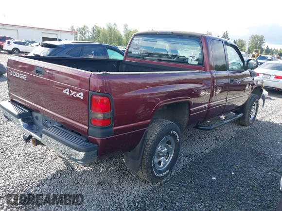 2000 Dodge 1500 z VIN 3B7HF13Z9YG138645, wystawiony jako IAAI lot #42298492 z przebiegiem 138 898 mil mil oraz . Historia ofert i sprzedaży dostępna na DreamBid. Obrazek 4.