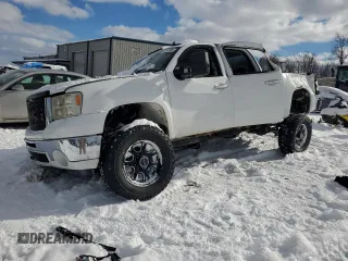 2008 GMC Sierra 2500HD SLT с VIN 1GTHK23608F120334, выставлен на аукционе Copart как лот 42307595 с пробегом 250 774 миль миль и Чистый • Clean title. История ставок и продаж доступна на DreamBid. Изображение 1.