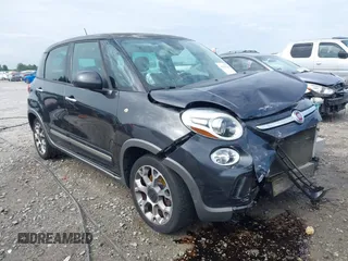 2014 FIAT 500L Trekking z VIN ZFBCFADH8EZ008208, wystawiony jako IAAI lot #42091284 z przebiegiem 79 407 mil mil oraz . Historia ofert i sprzedaży dostępna na DreamBid. Obrazek 1.