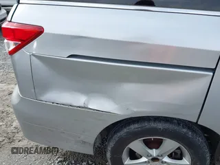 2017 Nissan Quest SV z VIN JN8AE2KP7H9170041, wystawiony jako IAAI lot #41760437 z przebiegiem 347 055 mil mil oraz . Historia ofert i sprzedaży dostępna na DreamBid. Obrazek 20.