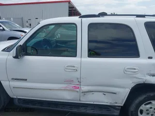 2001 Chevrolet Tahoe LT with VIN 1GNEC13T91R135247, listed as a IAAI auction lot 41930276 with 266,050 mi miles. Bid and sale history available at carsss.com. Image 15.