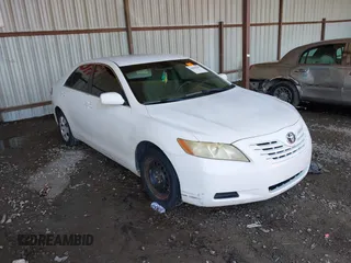 2007 Toyota Camry CE z VIN JTNBE46KX73068062, wystawiony jako IAAI lot #42084187 z przebiegiem 163 363 mil mil oraz . Historia ofert i sprzedaży dostępna na DreamBid. Obrazek 1.