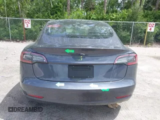 2023 Tesla Model 3 z VIN 5YJ3E1EA4PF461624, wystawiony jako IAAI lot #42433789 z przebiegiem 22 182 mil mil oraz . Historia ofert i sprzedaży dostępna na DreamBid. Obrazek 16.
