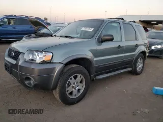 2005 Ford Escape XLT with VIN 1FMCU93105KD29752, listed as a Copart auction lot 73687754 with 199,362 mi miles and Salvage Title. Bid and sale history available at carsss.com. Image 1.