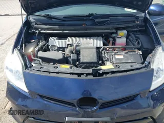 2014 Toyota Prius Four with VIN JTDKN3DU0E1818385, listed as a IAAI auction lot 41787231 with 136,670 mi miles. Bid and sale history available at carsss.com. Image 10.