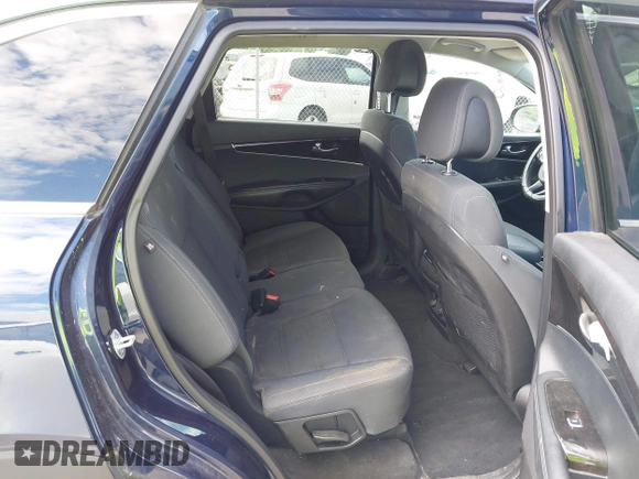2016 Kia Sorento LX with VIN 5XYPGDA38GG066570, listed as a IAAI auction lot 42205199 with 179,101 mi miles and . Bid and sale history available at DreamBid. Image 8.