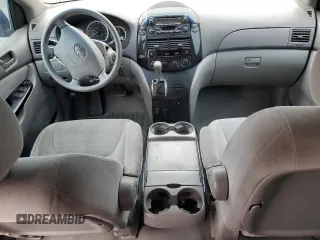 2004 Toyota Sienna CE with VIN 5TDZA23C64S134357, listed as a Copart auction lot 53496185 with 269,287 mi miles and Clean Title. Bid and sale history available at carsss.com. Image 8.