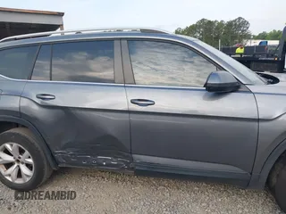 2018 Volkswagen Atlas SE с VIN 1V2DR2CA6JC535940, выставлен на аукционе IAAI как лот 42160564 с пробегом 101 140 миль миль и . История ставок и продаж доступна на DreamBid. Изображение 13.