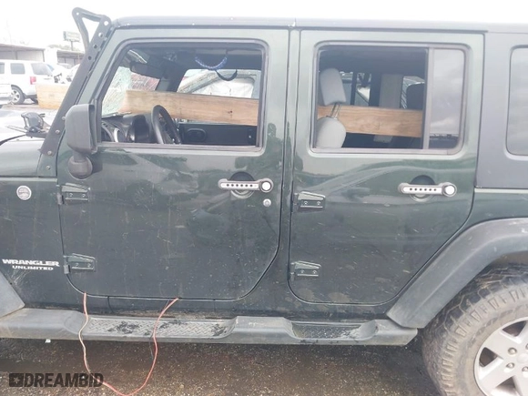 2010 Jeep Wrangler Unlimited Sport with VIN 1J4BA3H16AL163816, listed as a IAAI auction lot 41556866 with 160,224 mi miles. Bid and sale history available at carsss.com. Image 14.