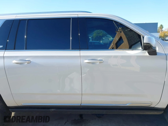 2021 Cadillac Escalade ESV Premium Luxury z VIN 1GYS4LKL2MR264645, wystawiony jako IAAI lot #41013027 z przebiegiem 103 454 mil mil oraz . Historia ofert i sprzedaży dostępna na DreamBid. Obrazek 14.