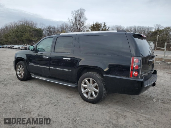2010 GMC Yukon XL Denali with VIN 1GKUKMEF3AR272530, listed as a Copart auction lot 46751945 with 190,803 mi miles and Clean Title. Bid and sale history available at carsss.com. Image 2.