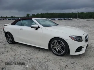 2019 Mercedes-Benz E 450 z VIN WDD1K6HB2KF106009, wystawiony jako Copart lot #54534225 z przebiegiem 52 560 mil mil oraz Szkoda całkowita • Salvage title. Historia ofert i sprzedaży dostępna na DreamBid. Obrazek 4.