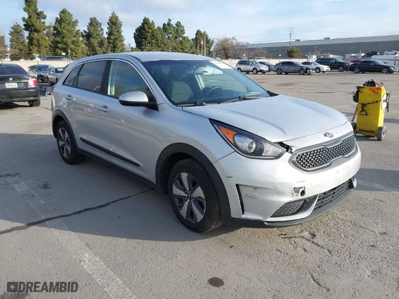 2017 Kia Niro FE with VIN KNDCB3LC9H5043250, listed as a IAAI auction lot 41848421 with 196,428 mi miles. Bid and sale history available at carsss.com. Image 1.