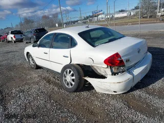 2008 Buick LaCrosse CX with VIN 2G4WC582281168299, listed as a IAAI auction lot 41736958 with 91,812 mi miles. Bid and sale history available at carsss.com. Image 3.