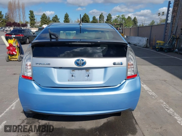 2013 Toyota Prius with VIN JTDKN3DP8D3043007, listed as a IAAI auction lot 41969696 with 659,037 mi miles and . Bid and sale history available at DreamBid. Image 17.