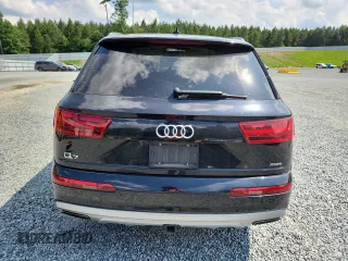 2018 Audi Q7 Premium Plus with VIN WA1LHAF71JD018852, listed as a Copart auction lot 60779375 with 84,760 mi miles and Salvage title. Bid and sale history available at DreamBid. Image 6.
