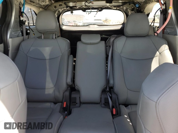 2021 Toyota Sienna XLE with VIN 5TDYRKEC0MS068583, listed as a Copart auction lot 53521605 with 66,162 mi miles and Salvage title. Bid and sale history available at DreamBid. Image 10.