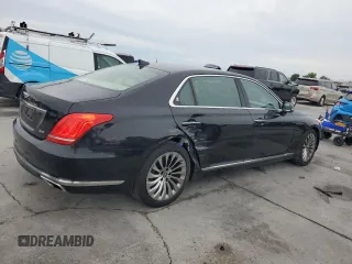 2018 Genesis G90 Premium z VIN KMHG34JA6JU043672, wystawiony jako Copart lot #54184215 z przebiegiem 134 897 mil mil oraz Szkody całkowita. Historia ofert i sprzedaży dostępna na DreamBid. Obrazek 3.