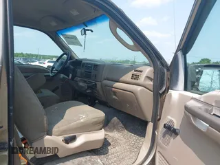 2004 Ford F-250 XL с VIN 1FTNX21L34EA50907, выставлен на аукционе IAAI как лот 42401809 с пробегом 104 902 миль миль и . История ставок и продаж доступна на DreamBid. Изображение 5.
