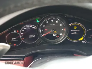 2023 Porsche Cayenne S z VIN WP1AB2AY7PDA14204, wystawiony jako Copart lot #66820264 z przebiegiem 37 012 mil mil oraz Szkoda całkowita • Salvage title. Historia ofert i sprzedaży dostępna na DreamBid. Obrazek 9.