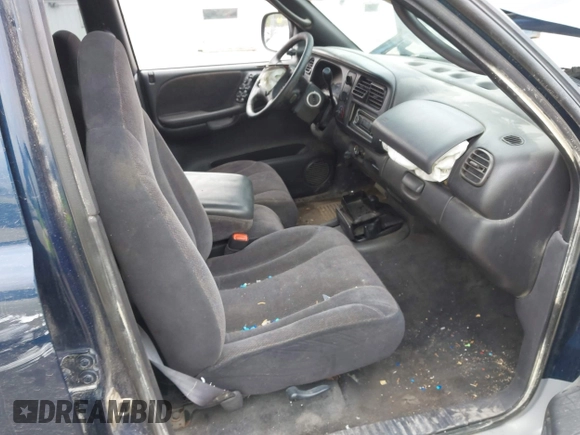 2000 Dodge Dakota Sport with VIN 1B7HG2AZ9YS777509, listed as a IAAI auction lot 42145010 with Not provided miles and . Bid and sale history available at DreamBid. Image 5.