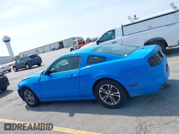 2013 Ford Mustang V6 with VIN 1ZVBP8AM9D5257832, listed as a IAAI auction lot 42504860 with 87,337 mi miles and . Bid and sale history available at DreamBid. Image 14.