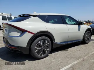2024 Kia EV6 Wind with VIN KNDC34LA1R5617763, listed as a Copart auction lot 58790344 with 4,650 mi miles and Salvage Title. Bid and sale history available at carsss.com. Image 3.