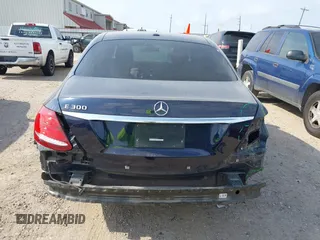 2018 Mercedes-Benz E 300 with VIN WDDZF4JB6JA376412, listed as a IAAI auction lot 42298940 with 59,973 mi miles and . Bid and sale history available at DreamBid. Image 6.