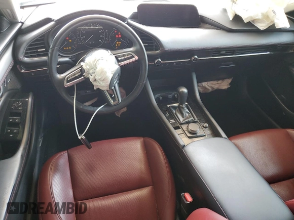 2022 Mazda 3 Carbon Edition with VIN 3MZBPACL0NM318475, listed as a Copart auction lot 59286455 with 27,327 mi miles and Salvage title. Bid and sale history available at DreamBid. Image 8.