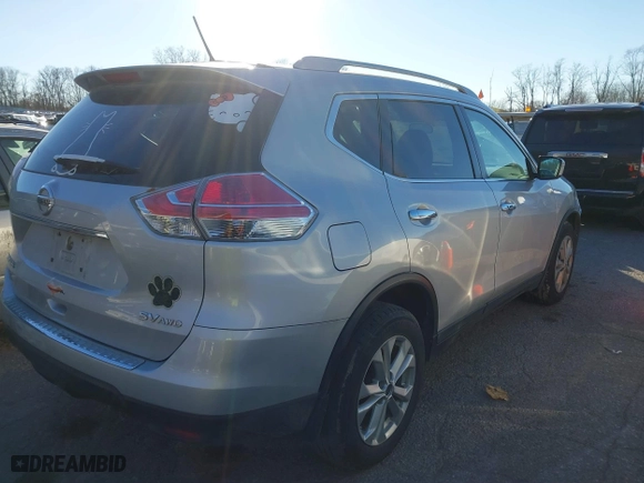 2016 Nissan Rogue S with VIN 5N1AT2MM8GC730313, listed as a IAAI auction lot 40823920 with 140,036 mi miles. Bid and sale history available at carsss.com. Image 4.