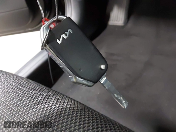 2023 Kia Forte LXS z VIN 3KPF24AD4PE646186, wystawiony jako IAAI lot #42137342 z przebiegiem 15 866 mil mil oraz . Historia ofert i sprzedaży dostępna na DreamBid. Obrazek 11.