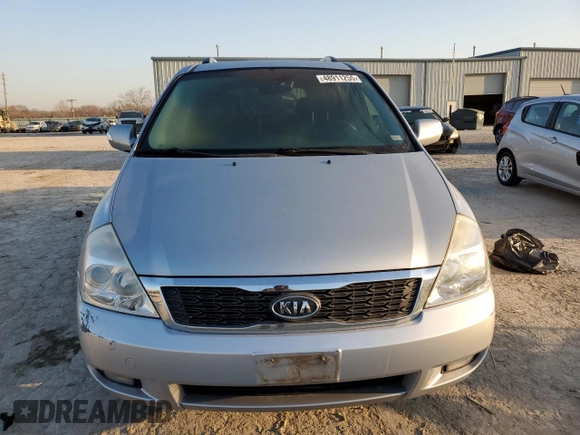 2011 Kia Sedona EX with VIN KNDMH4C77B6399516, listed as a Copart auction lot 48911255 with 204,295 mi miles and Clean Title. Bid and sale history available at carsss.com. Image 5.