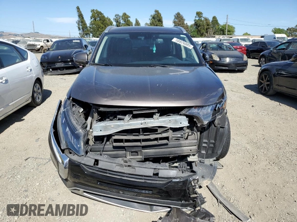 2020 Mitsubishi Outlander SE with VIN JA4AD3A37LZ046132, listed as a Copart auction lot 58826005 with 285,842 mi miles and Salvage title. Bid and sale history available at DreamBid. Image 5.