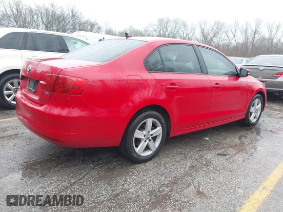 2012 Volkswagen Jetta Sedan TDI with VIN 3VW3L7AJ1CM333438, listed as a IAAI auction lot 41711918 with 105,212 mi miles. Bid and sale history available at carsss.com. Image 4.