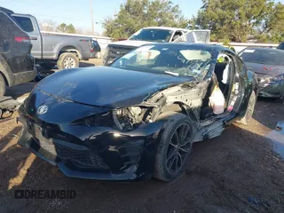 2017 Toyota 86 with VIN JF1ZNAA15H8702338, listed as a IAAI auction lot 41465432 with 30,893 mi miles. Bid and sale history available at carsss.com. Image 2.