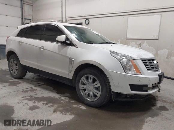 2015 Cadillac SRX Luxury Collection with VIN 3GYFNBE38FS596318, listed as a IAAI auction lot 42119660 with 45,178 mi miles. Bid and sale history available at carsss.com. Image 1.
