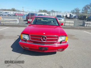 1988 Mercedes-Benz 560 with VIN WDBCA45D0JA390136, listed as a IAAI auction lot 42072781 with 126,325 mi miles and . Bid and sale history available at DreamBid. Image 6.