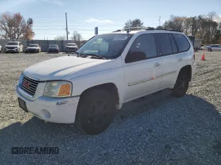 2007 GMC Envoy SLT with VIN 1GKDS13S072226573, listed as a Copart auction lot 81832594 with 204,439 mi miles and Salvage Title. Bid and sale history available at carsss.com. Image 1.