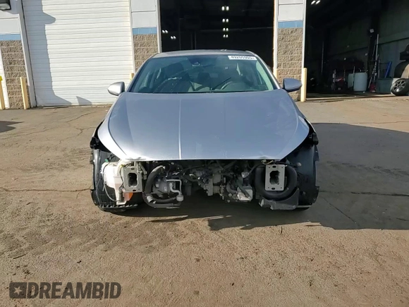 2020 Hyundai Elantra SEL z VIN 5NPD84LFXLH562366, wystawiony jako Copart lot #49205905 z przebiegiem 77 346 mil mil oraz Szkoda całkowita • Salvage title. Historia ofert i sprzedaży dostępna na DreamBid. Obrazek 13.