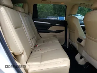 2018 Toyota Highlander SE z VIN 5TDKZRFHXJS539384, wystawiony jako Copart lot #57213565 z przebiegiem 111 375 mil mil oraz Szkoda całkowita • Salvage title. Historia ofert i sprzedaży dostępna na DreamBid. Obrazek 11.