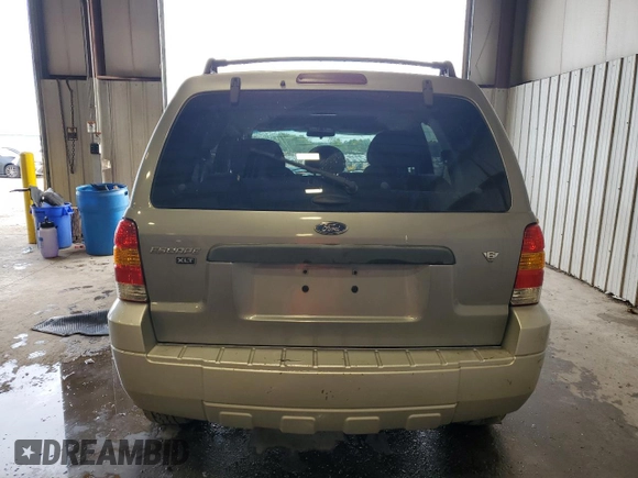 2007 Ford Escape XLT with VIN 1FMCU031X7KA30591, listed as a Copart auction lot 73838044 with 92,198 mi miles and Salvage Title. Bid and sale history available at carsss.com. Image 6.