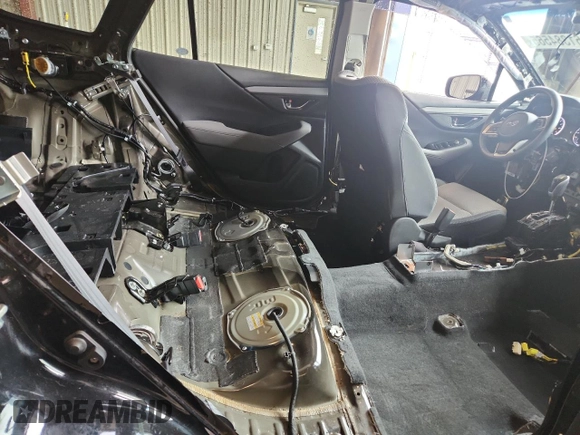 2020 Subaru Outback Premium with VIN 4S4BTAEC7L3203622, listed as a Copart auction lot 61384565 with Not provided miles and Salvage title. Bid and sale history available at DreamBid. Image 10.