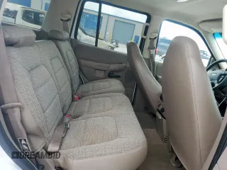 2002 Ford Explorer XLS with VIN 1FMZU62E62UA69368, listed as a Copart auction lot 61571065 with 124,095 mi miles and Salvage title. Bid and sale history available at DreamBid. Image 11.